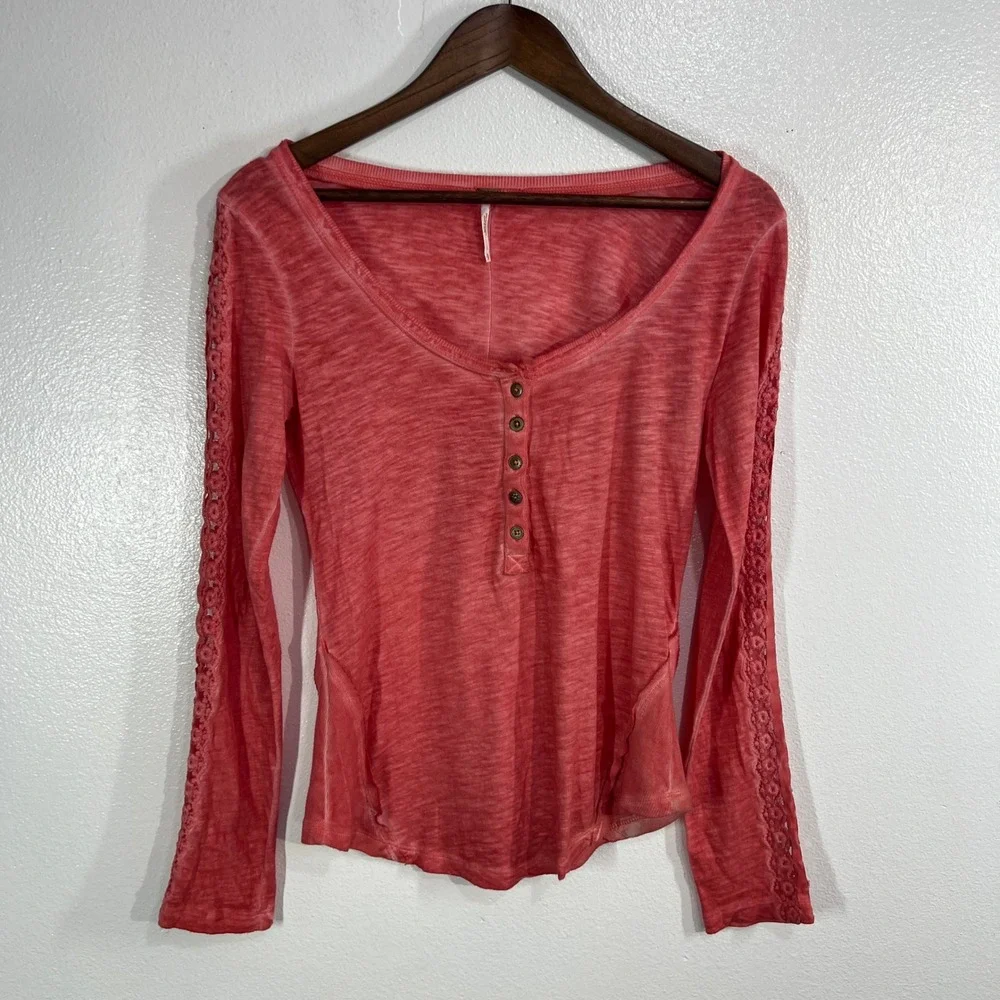 Free People Shell Stitch Henley Top Elena Gilbert TVD Aesthetic Coral Lace Small